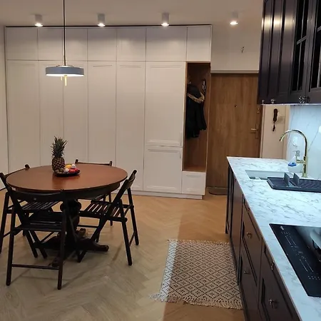 Apartman Ramulta 53 Balcony Netflix Ps4